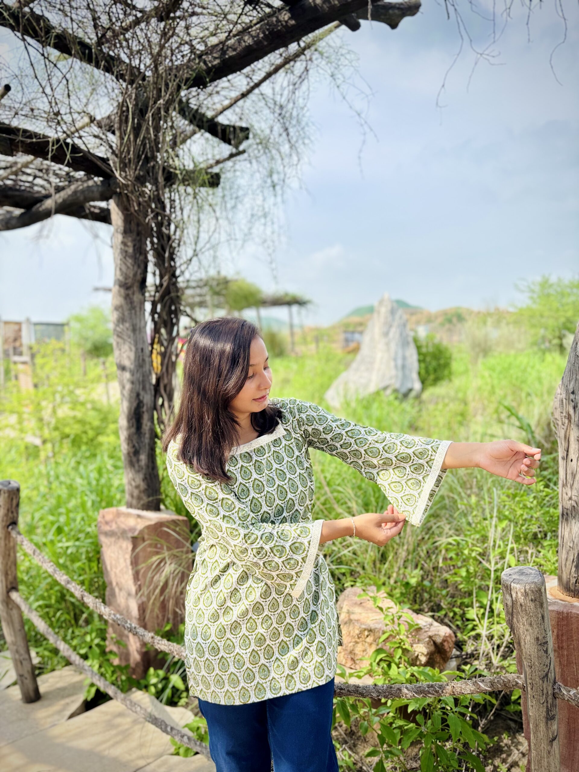 Heer - Bell Sleeve Kurti By Liora - Image 2