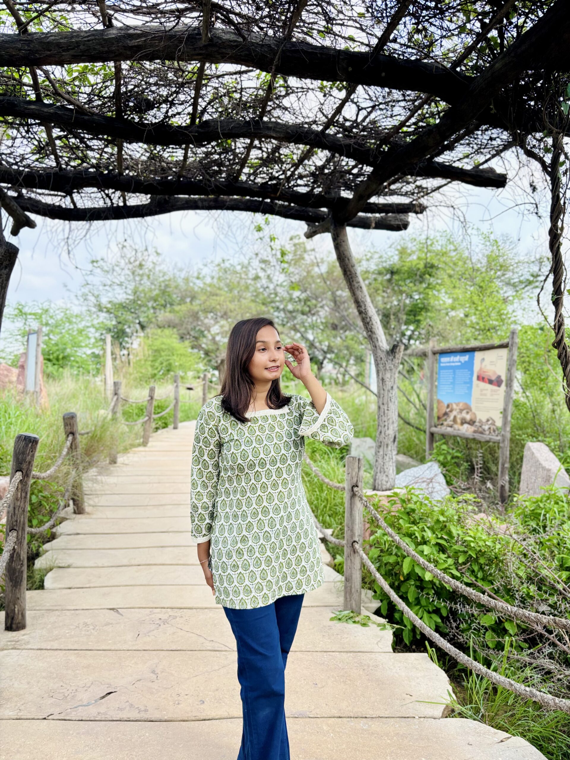 Heer - Bell Sleeve Kurti By Liora - Image 3