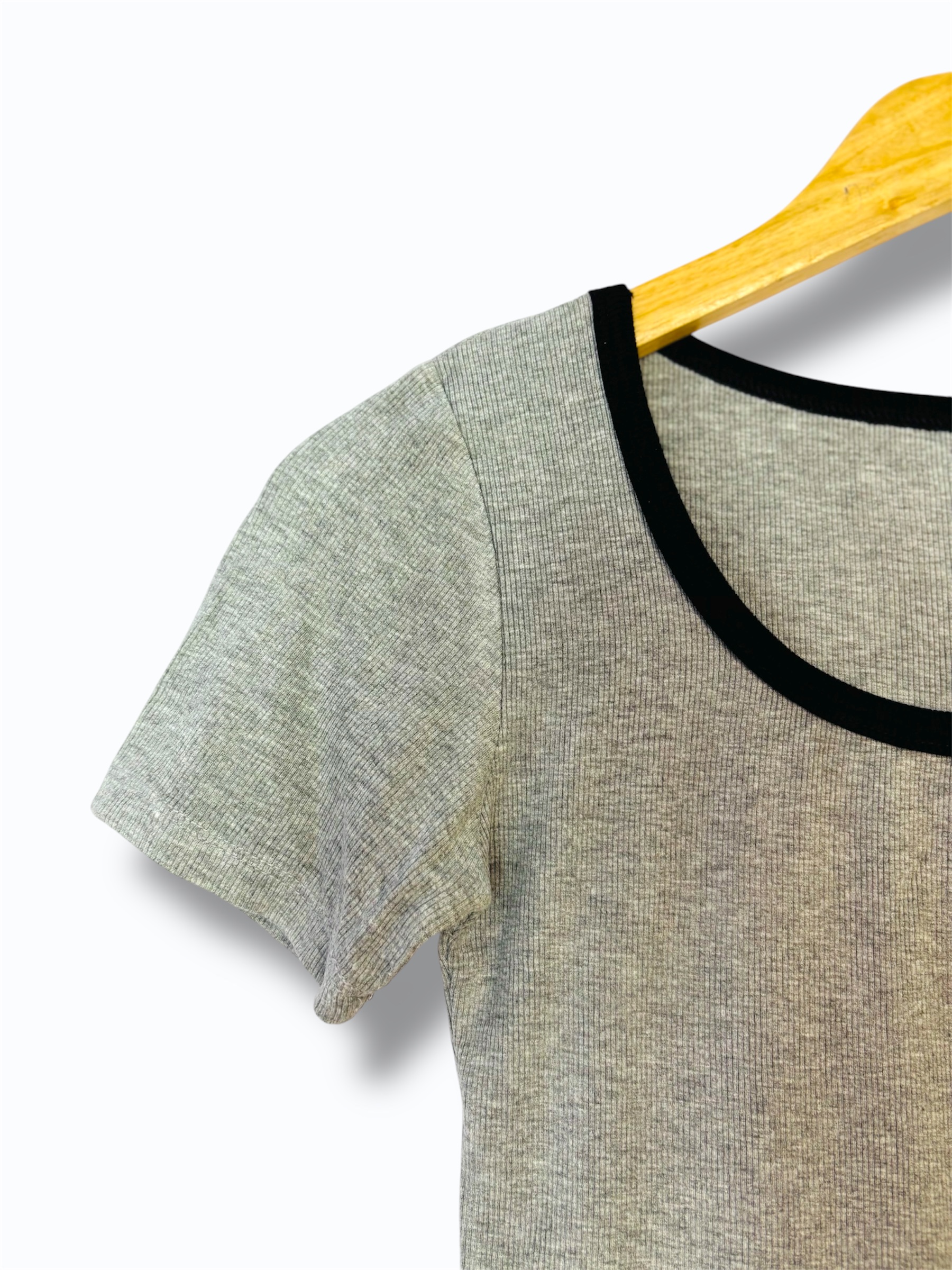 grey cropped tshirt - Image 2
